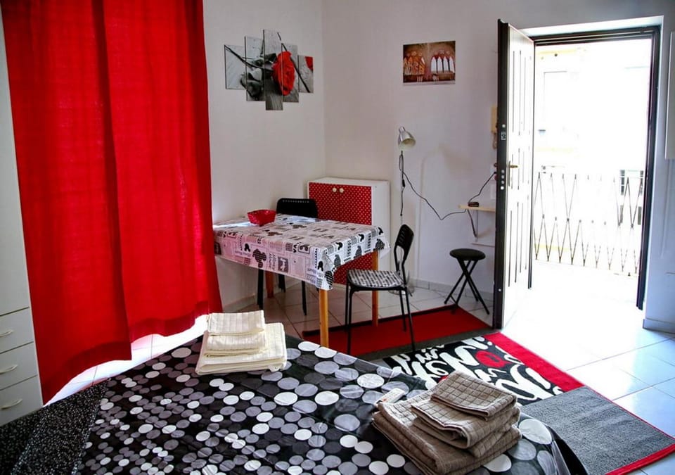 Living room, Dining area, Bedroom