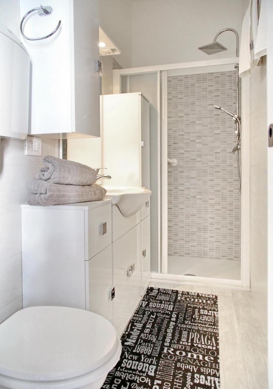 Shower, Bathroom