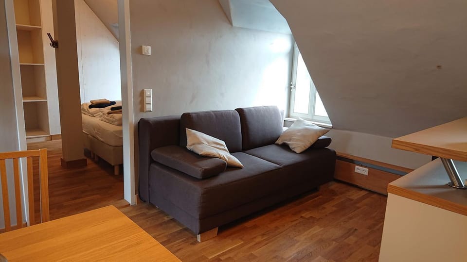 "goethezimmer" - auf dem Dach der NOTENBANK Apartment in Weimar