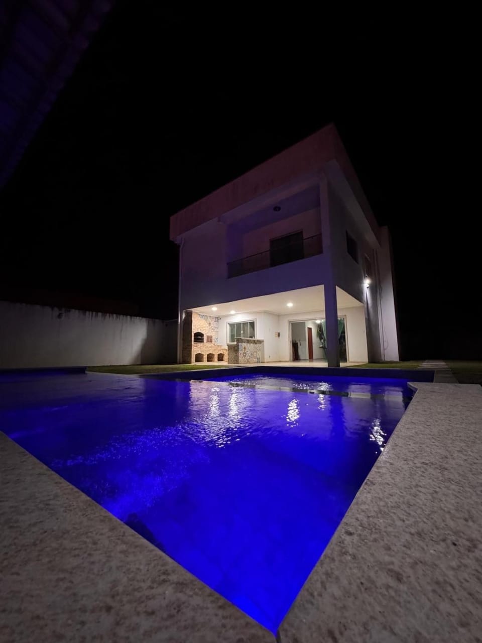 Hot Tub, Swimming pool