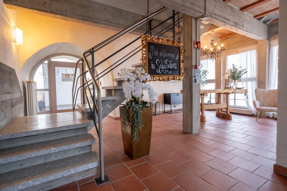 BnB SchlafSchloss Bed and Breakfast in Canton of Bern (Region)