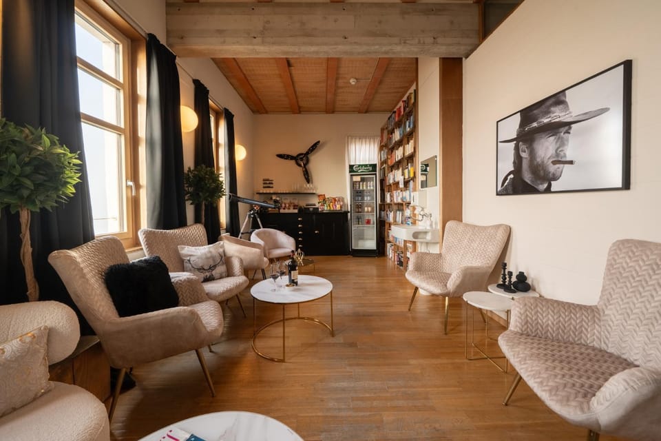 BnB SchlafSchloss Bed and Breakfast in Canton of Bern (Region)