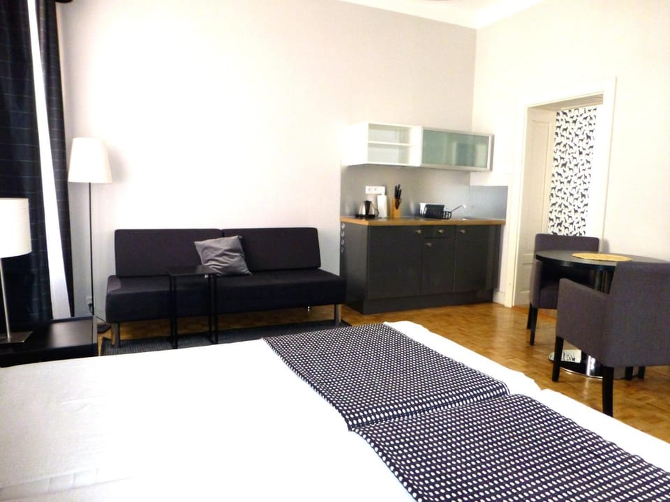 7 Rooms MTP Vacation rental in Poznan