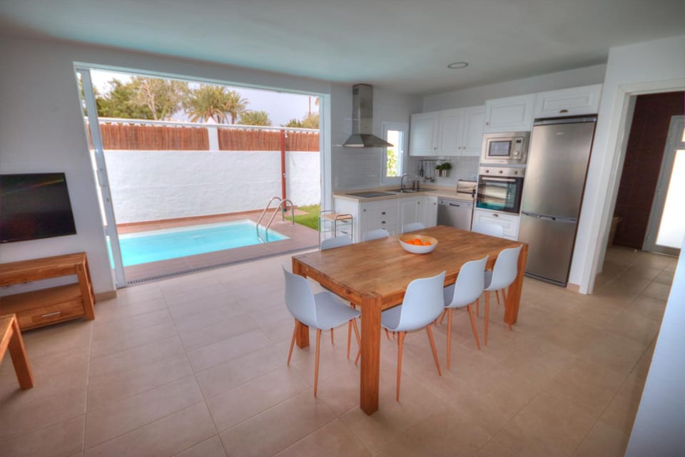 Casa Cocodrilo by CASAS COCODRILO Villa in Maspalomas