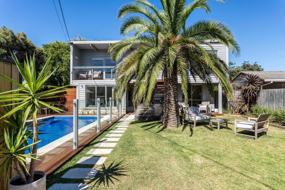 Front Beach House House in Melbourne