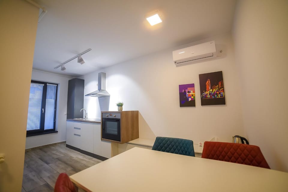 Coffee/tea facilities, Seating area, Dining area