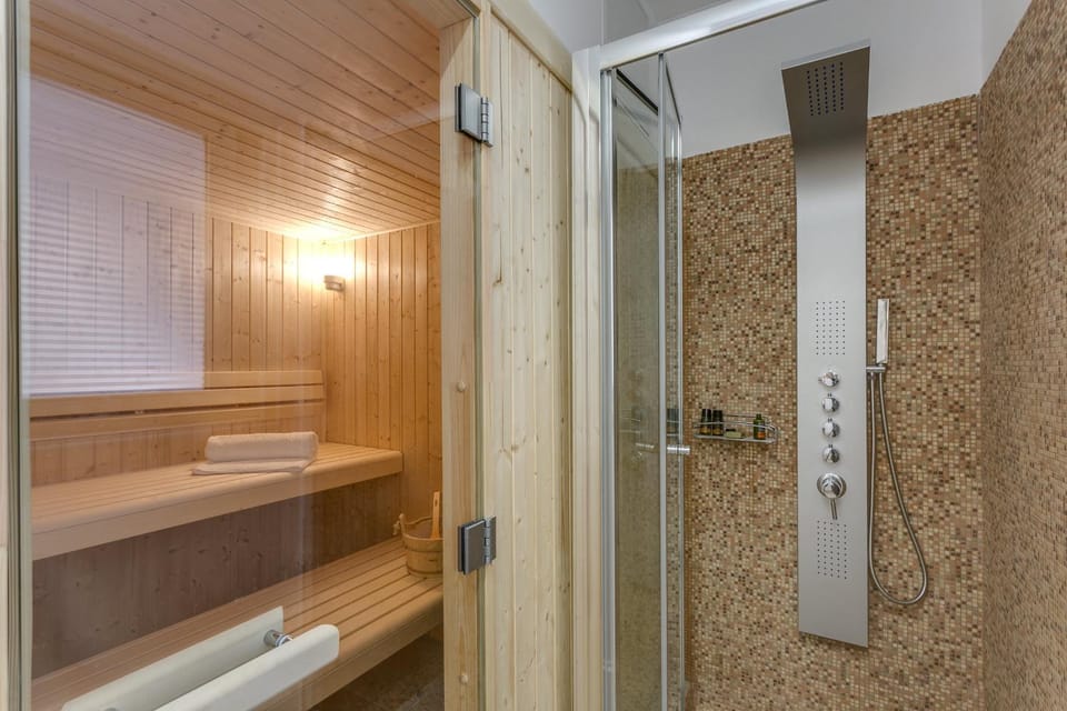 Sauna, Steam room, Spa and wellness centre/facilities