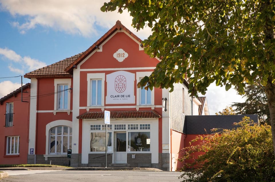 Property building, Day