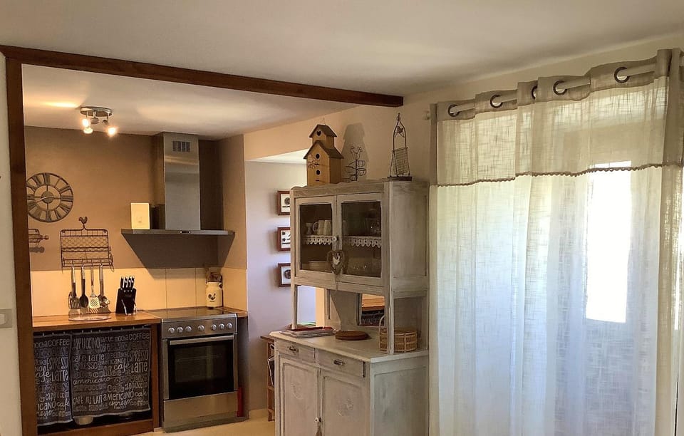 Kitchen or kitchenette, dishwasher, minibar, pet friendly, stove