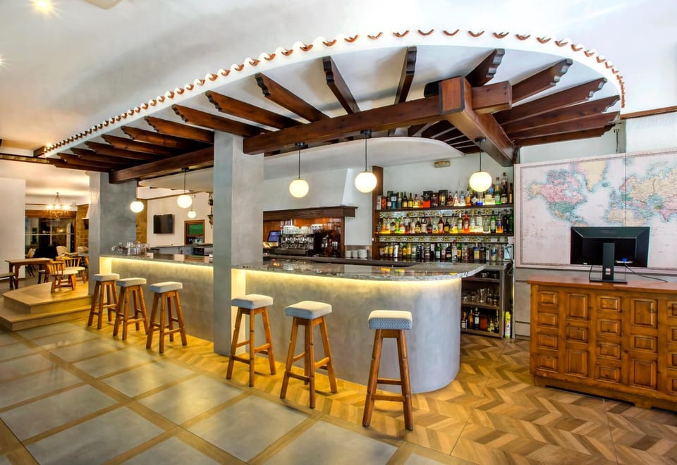 Lounge or bar