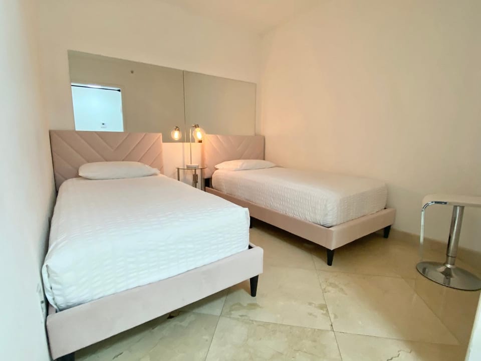 The King David Condos Apartment in Sunny Isles Beach