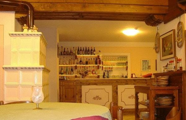 Lounge or bar