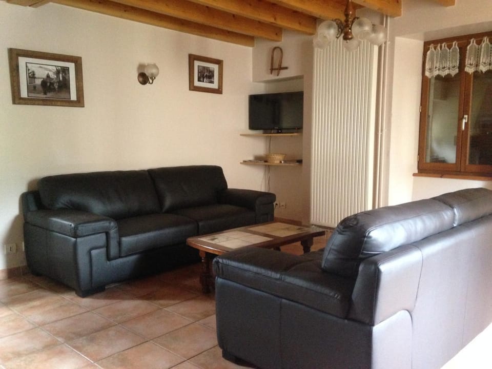 Living room, Lounge or bar