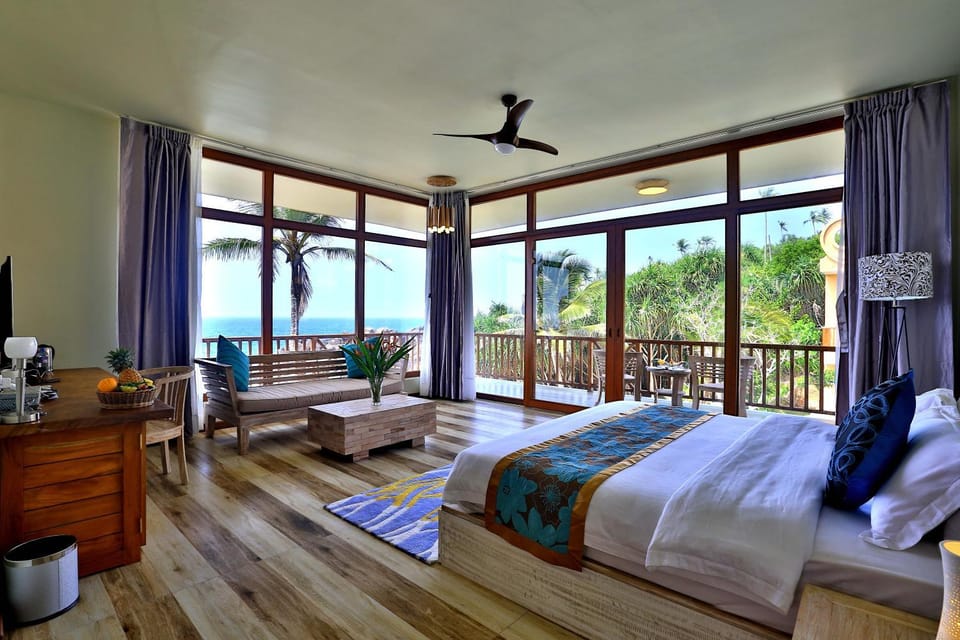 Bed, Living room, Decorative detail, Sea view