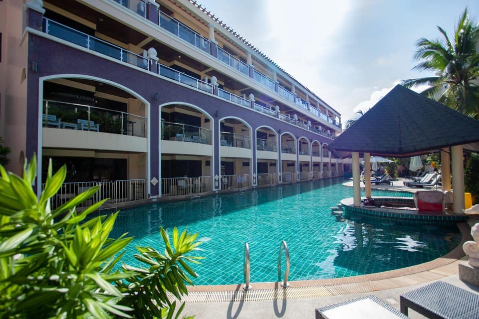 Swimming pool