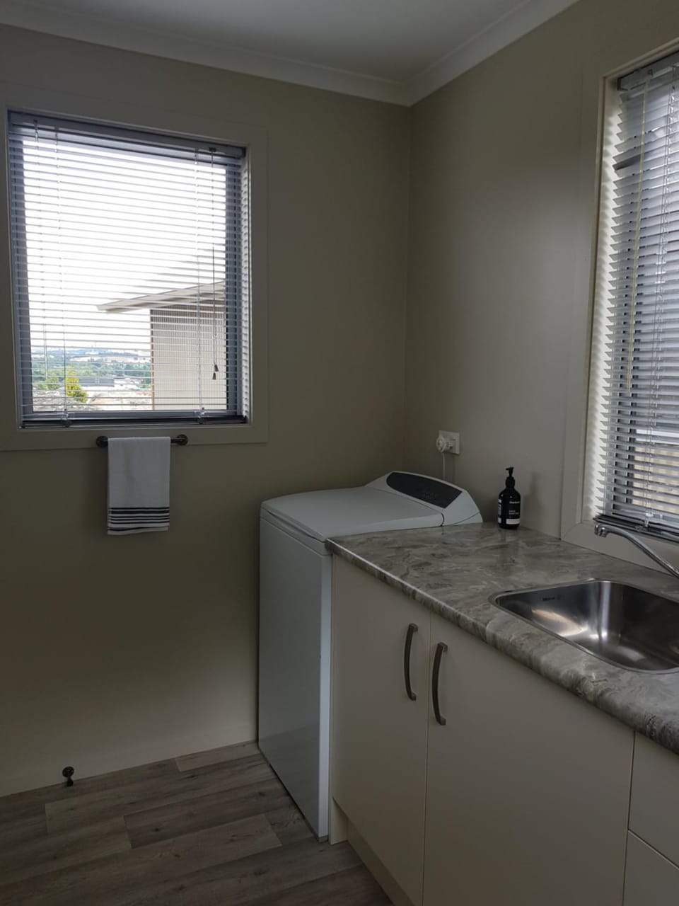 Lookout Studio Apartment in Alexandra