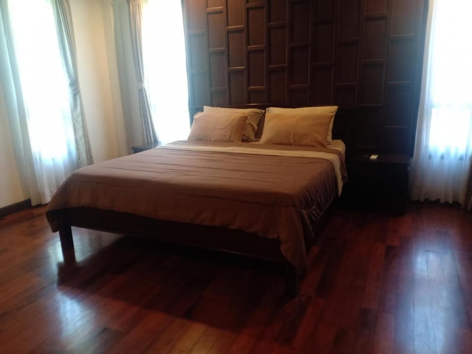 Gardenia Oceanfront Villa Villa in Ko Chang