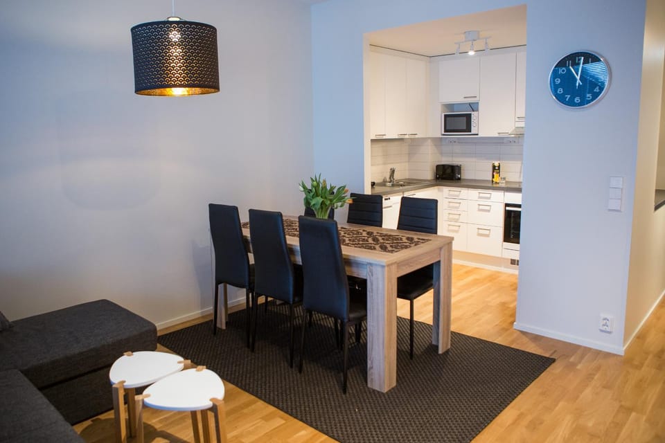 Coffee/tea facilities, Kitchen or kitchenette, Dining area