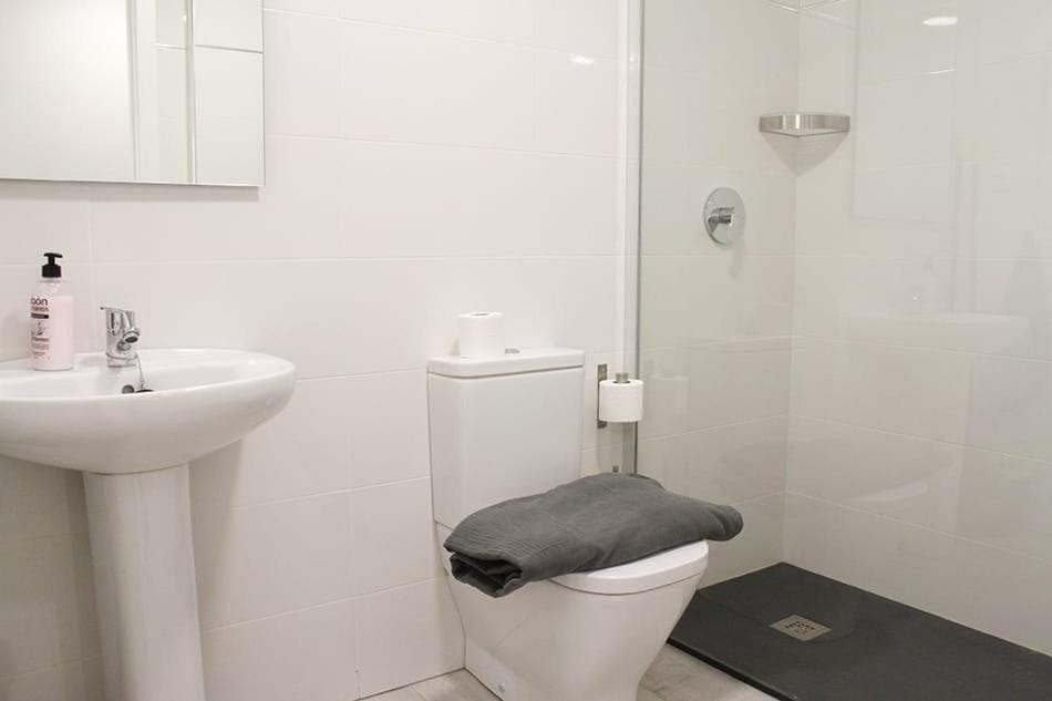 Shower, Toilet, Bathroom
