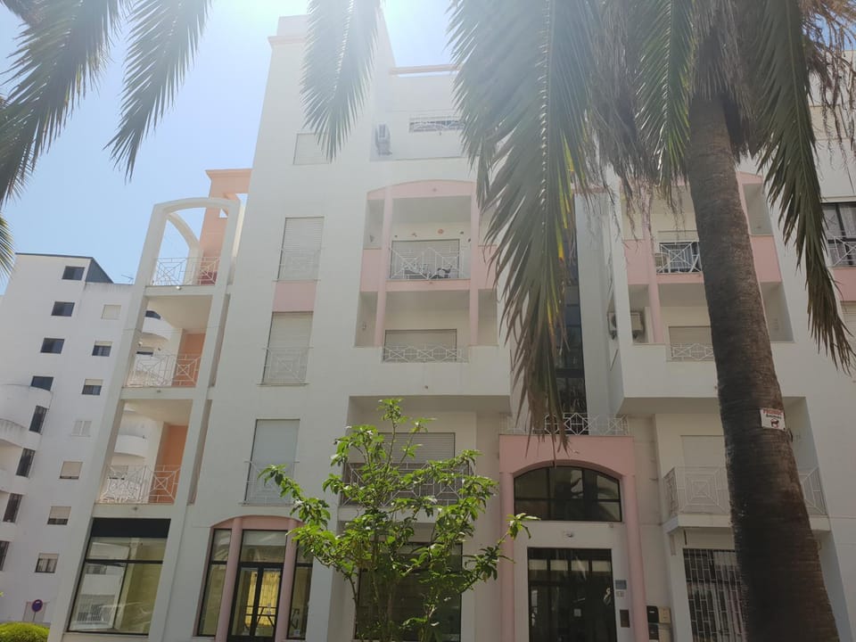 Off site, Street view