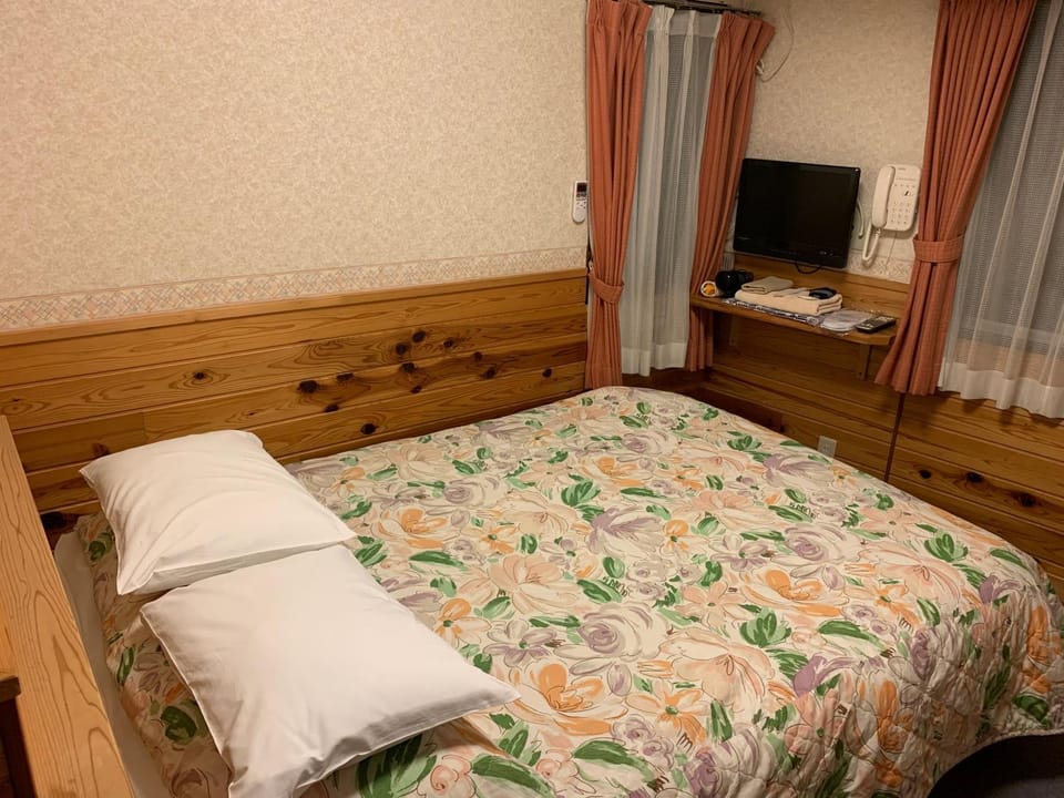 Turtle Inn Nikko Bed and Breakfast in Japan
