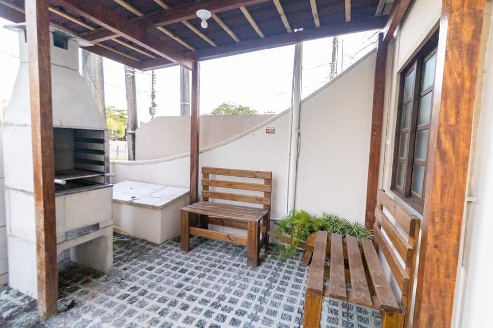 Patio, BBQ facilities