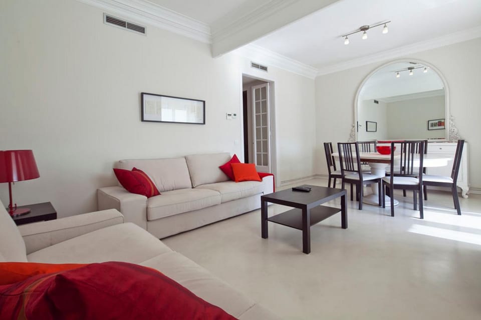 Living room, Seating area, Dining area