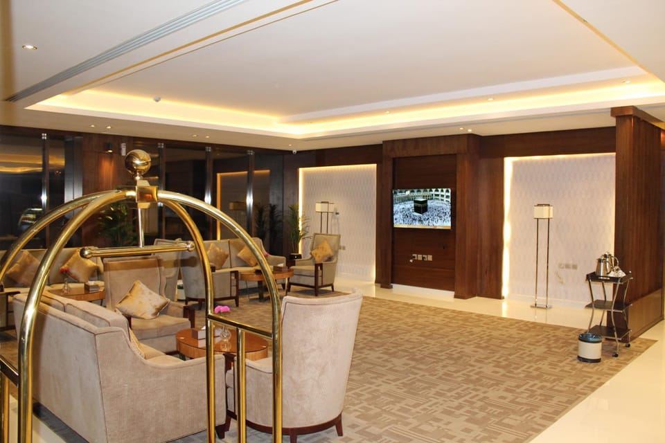 Lobby or reception, Internal: Not applicable to any particular room