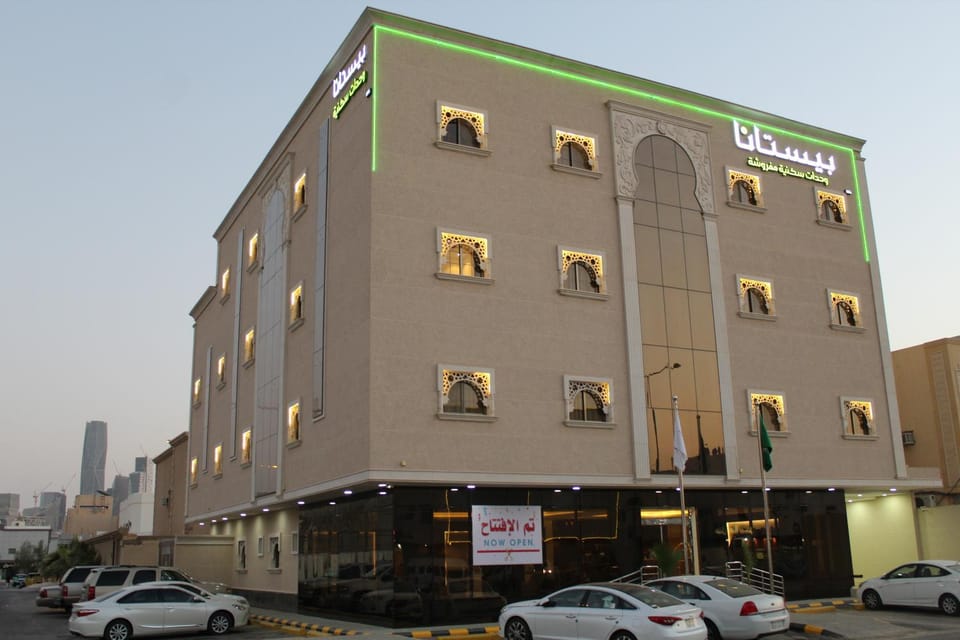 Property building, Day, City view, Location, Parking