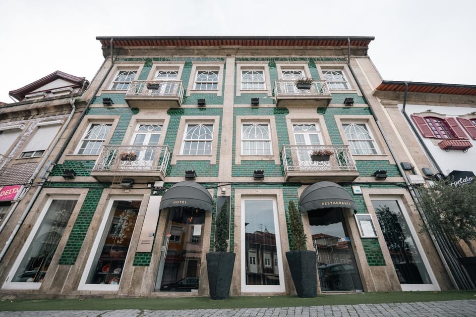 Property building, Facade/entrance