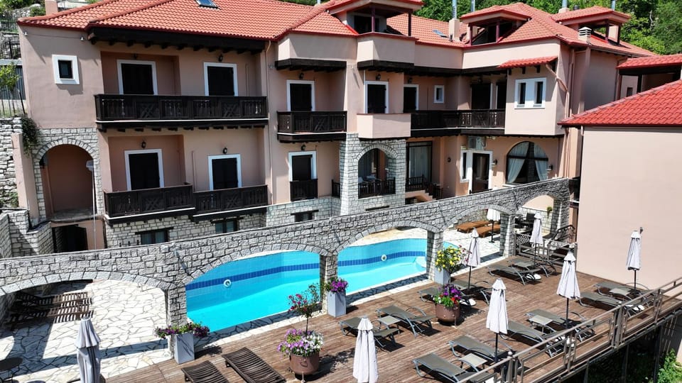 Villa Virginia Hotel Hotel in Peloponnese, Western Greece and the Ionian
