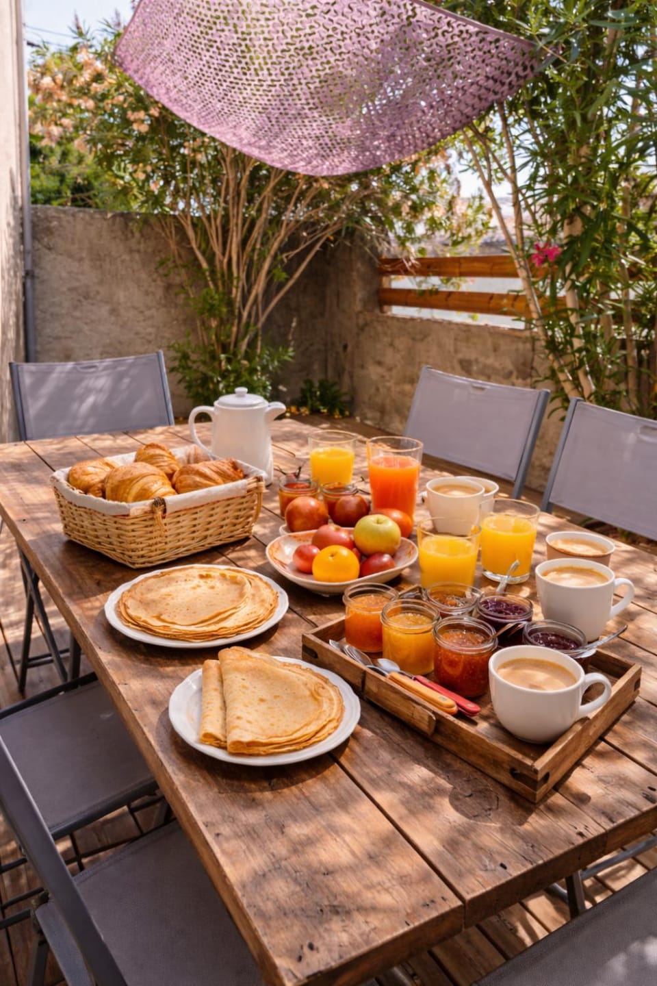Patio, Food close-up, Food close-up, Day, Balcony/Terrace, Food and drinks, Food, Breakfast, Continental breakfast, Buffet breakfast