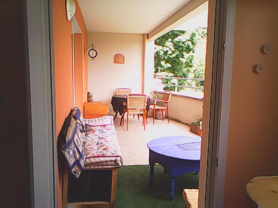 Patio, Dining area