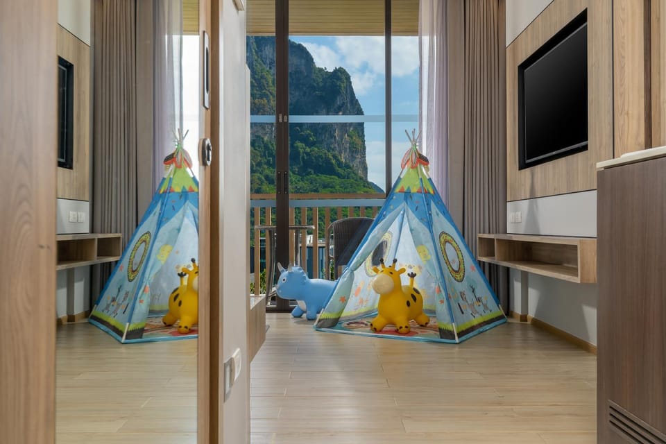 View (from property/room), young children, Family
