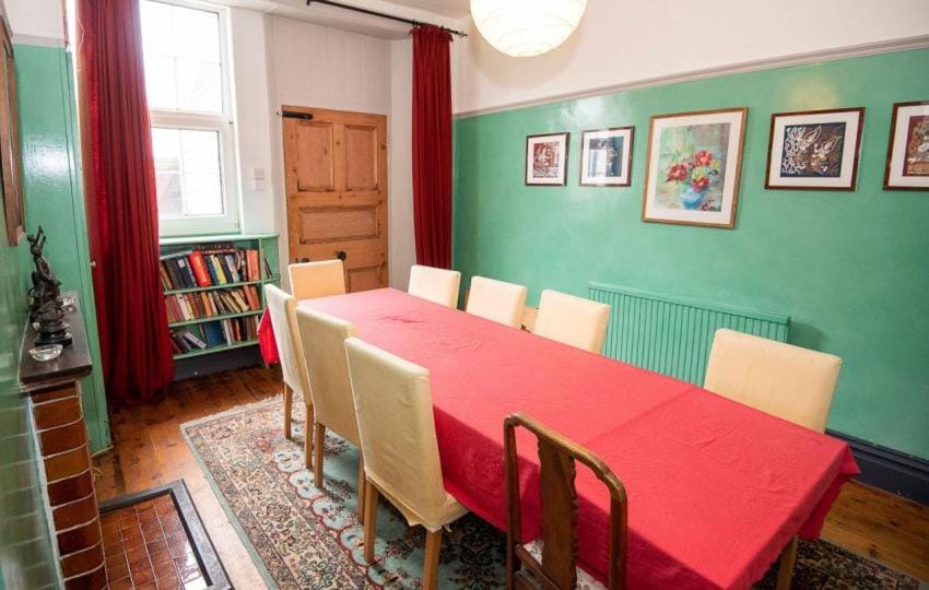 Old Vicarage Mortehoe Near Woolacombe 2 x sleeps 4 and 1 x sleeps 10 cottages House in Woolacombe