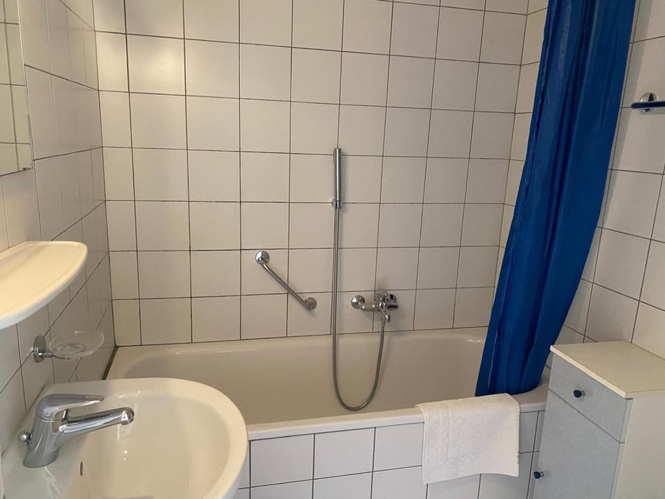Bathroom, Bath