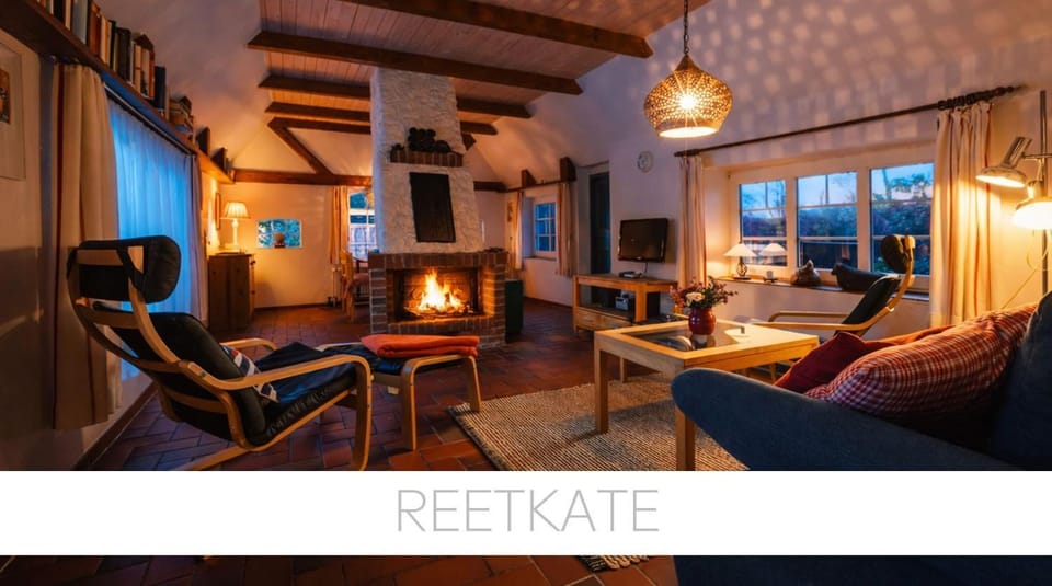 Living room, Photo of the whole room