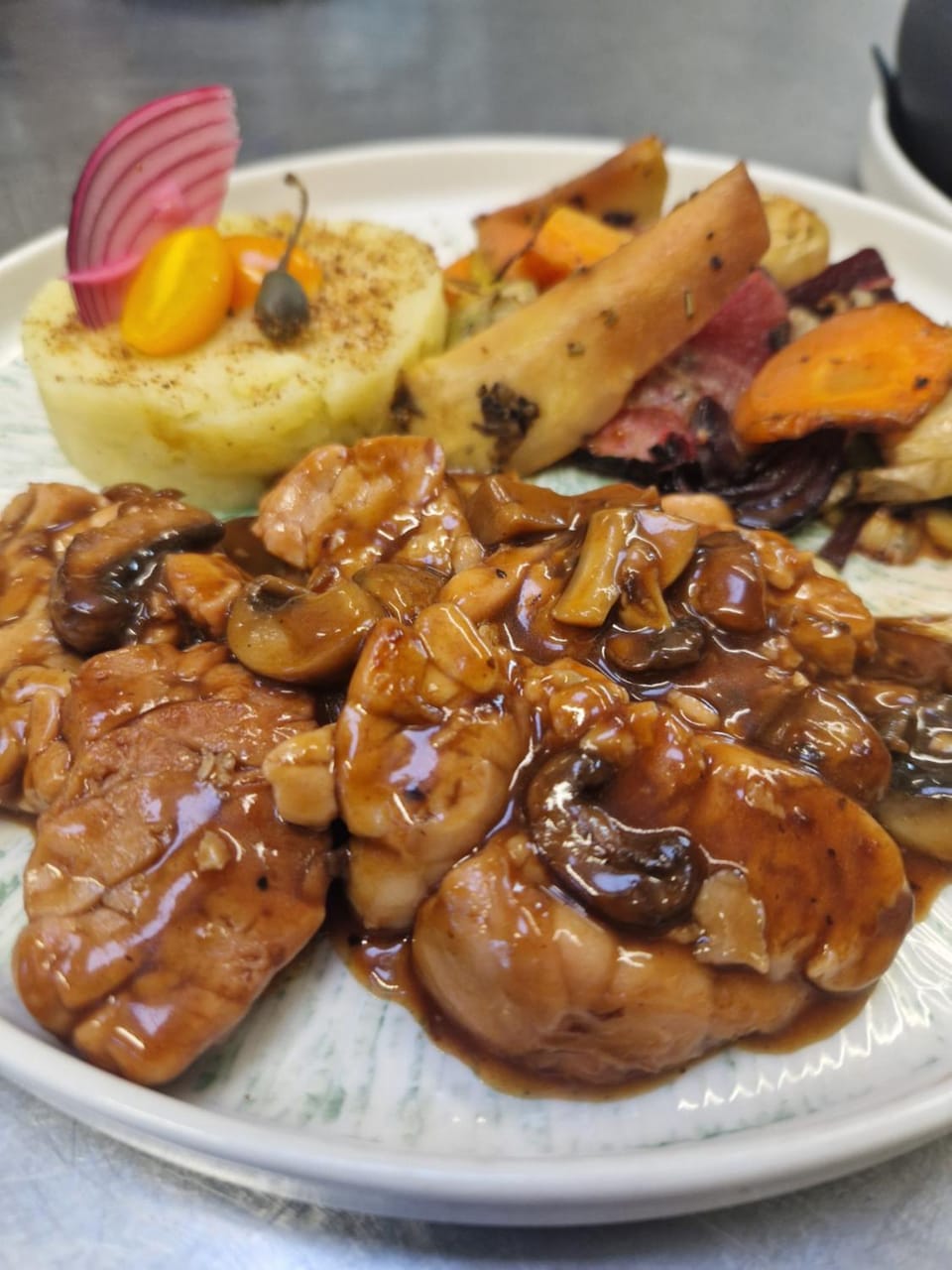 Restaurant/places to eat, Food and drinks, Food, Lunch, Dinner