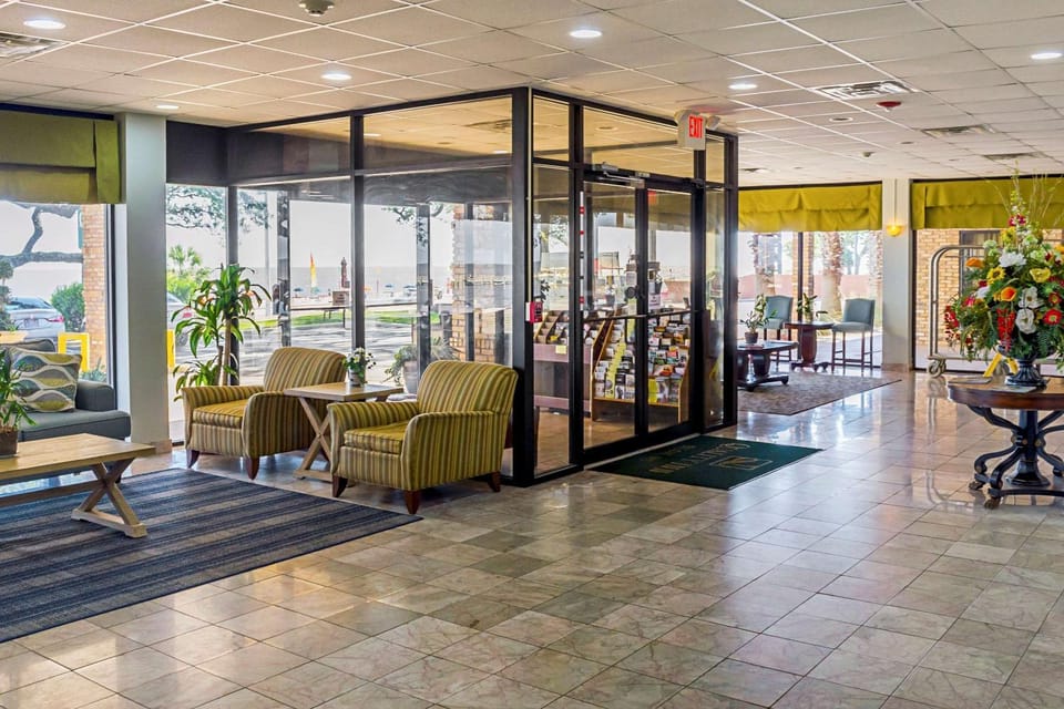 Lobby or reception, On site
