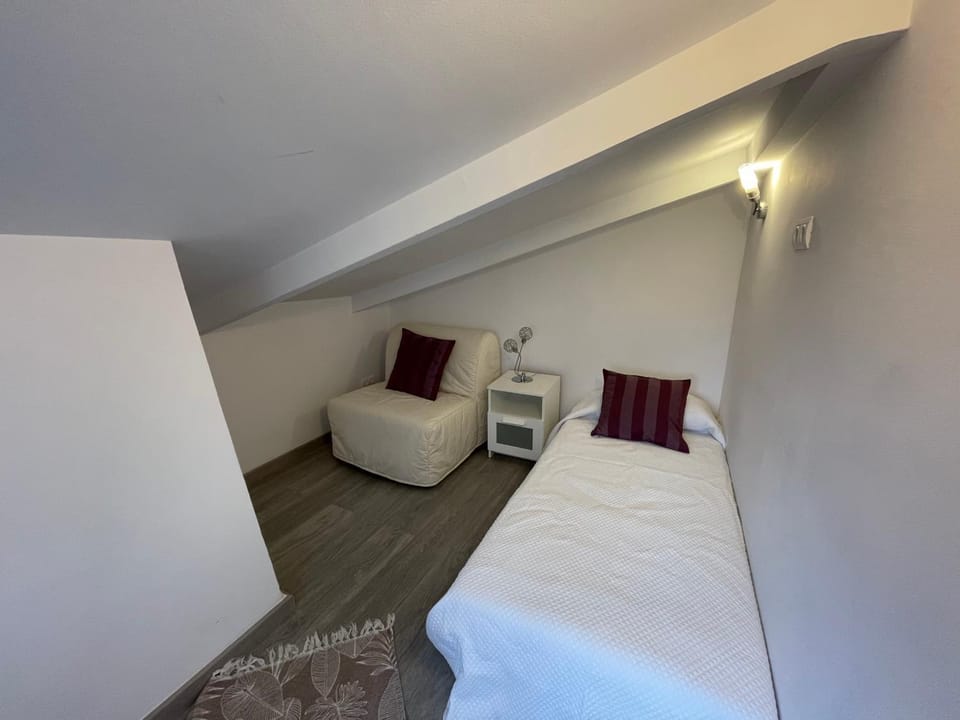 Penthouse A6 Parque la Carolina/Carolina Park Apartment in Marbella