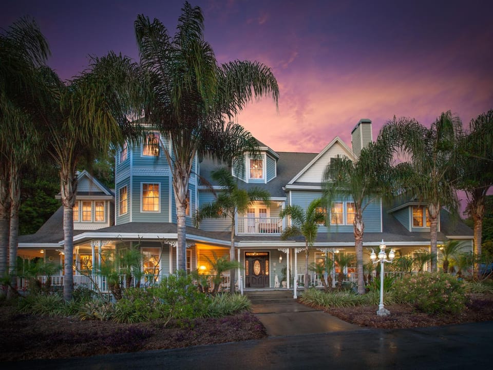 Facade/entrance, Natural landscape, Garden, Sunset