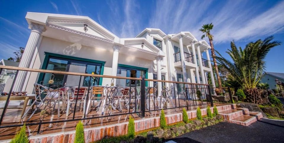 Jeju Washington Pension House in South Korea