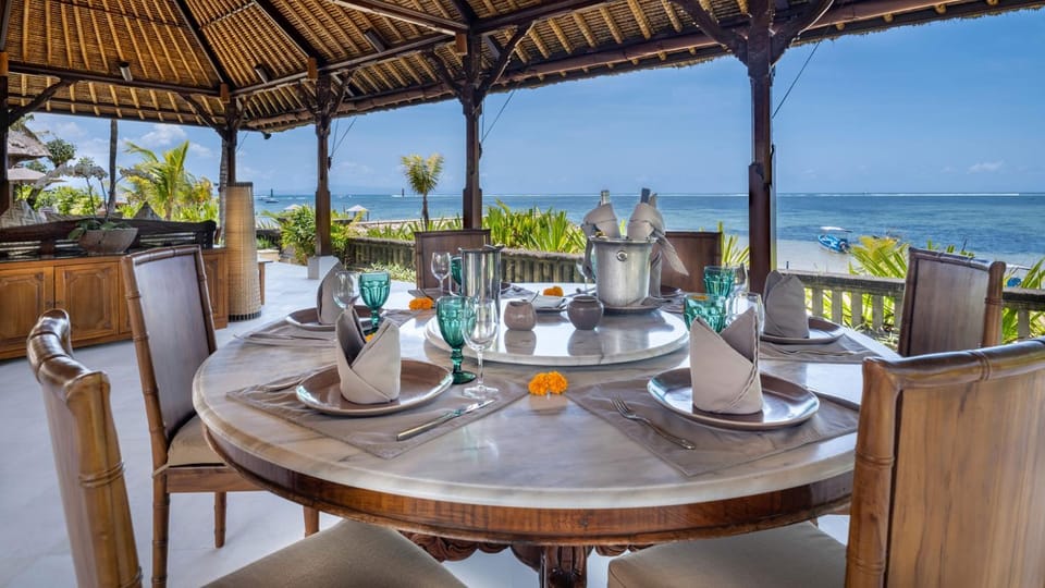 Natural landscape, View (from property/room), Dining area, Food