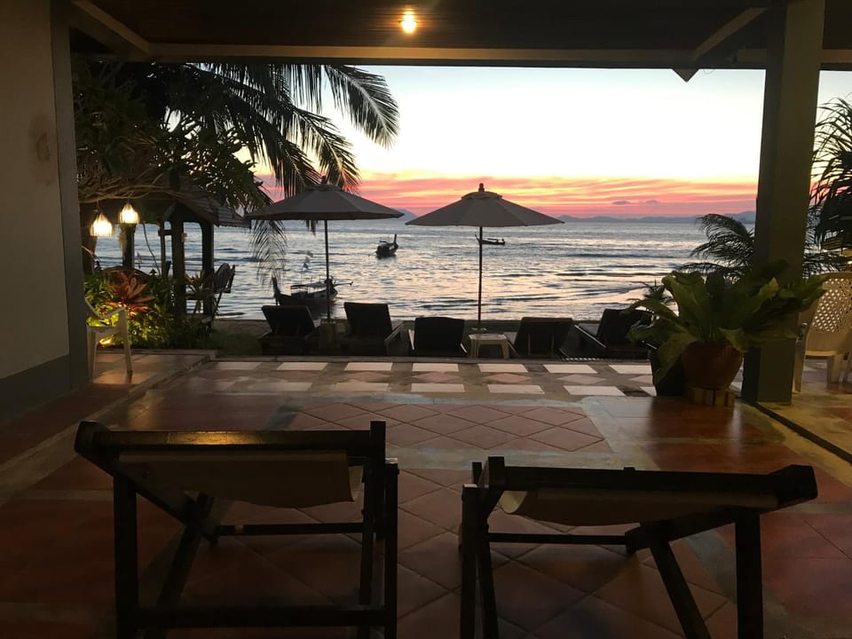 Koh Kwang Seaview Hotel in Krabi Changwat