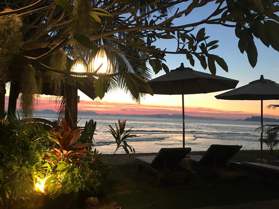 Koh Kwang Seaview Hotel in Krabi Changwat