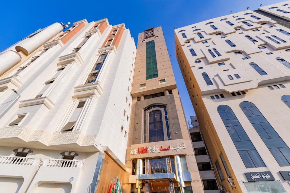 Property building, Day