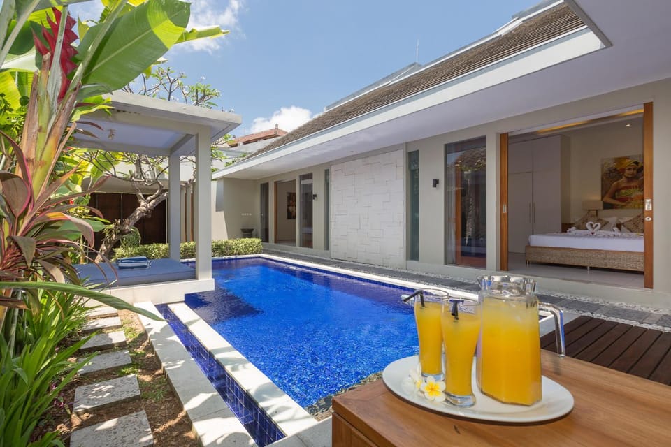 Patio, Balcony/Terrace, Swimming pool, Swimming pool