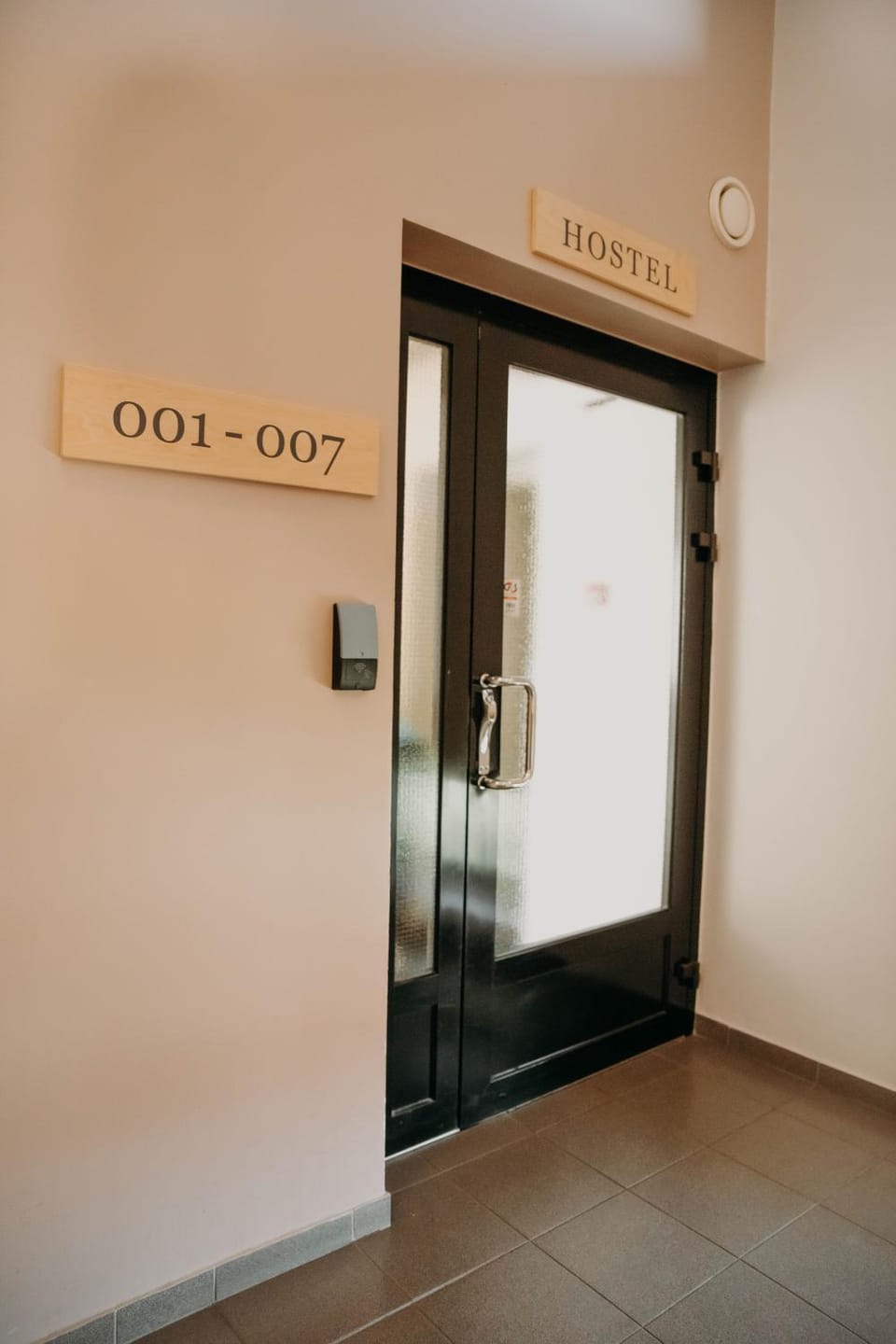 Facade/entrance
