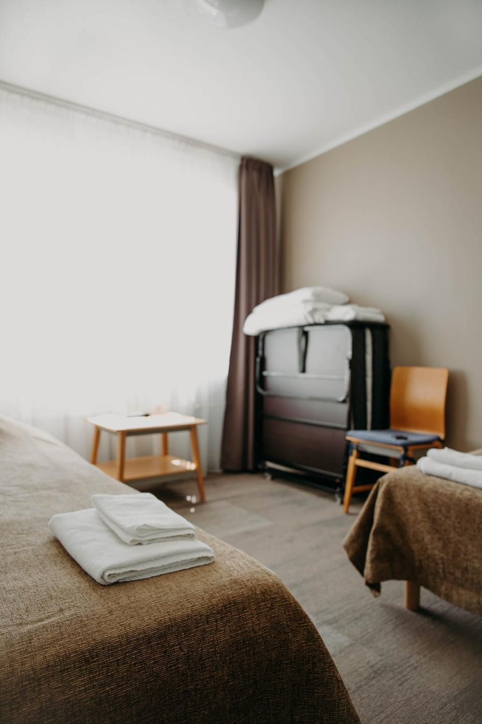 Bed, TV and multimedia, Bedroom