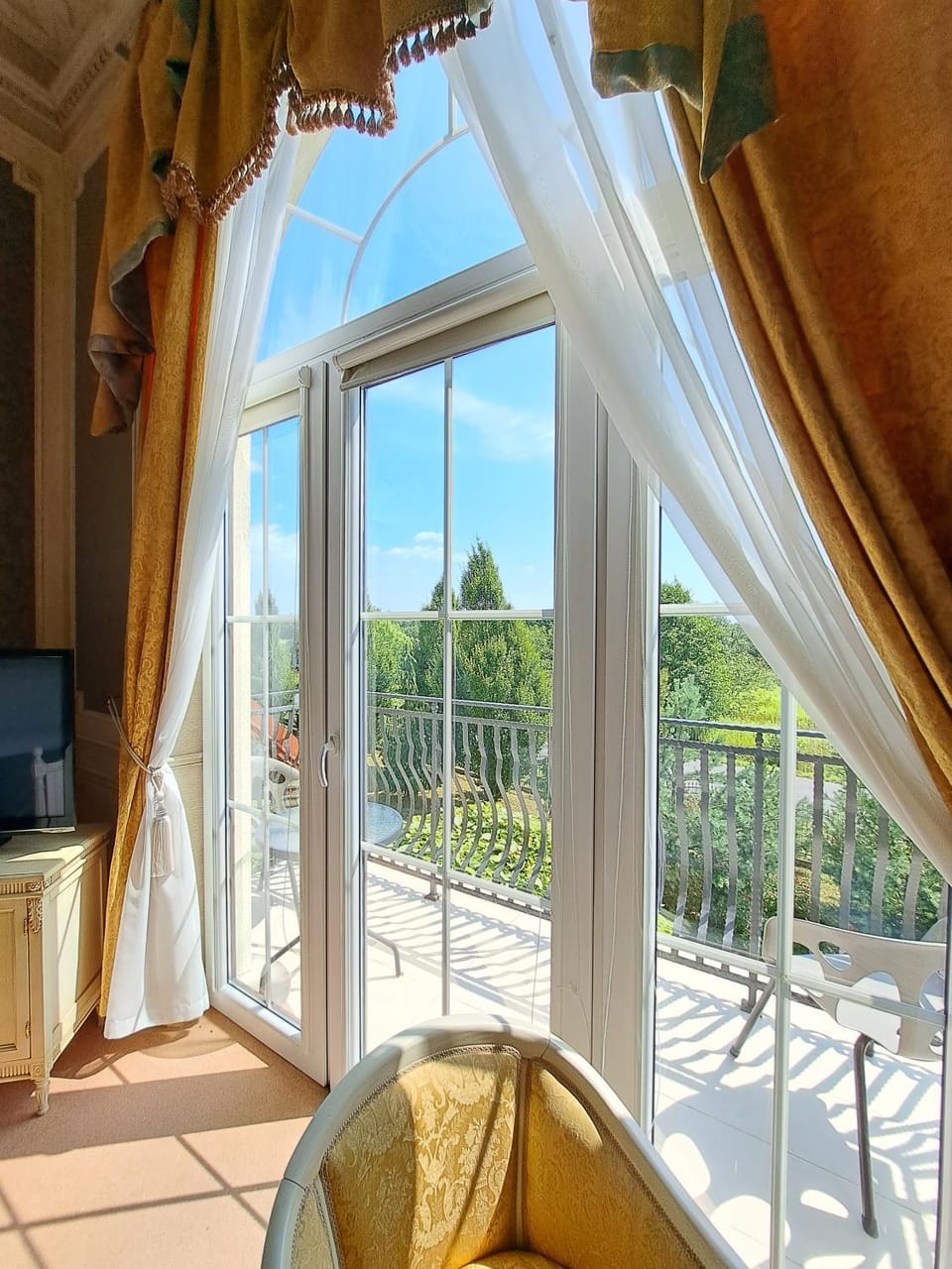 View (from property/room), Balcony/Terrace